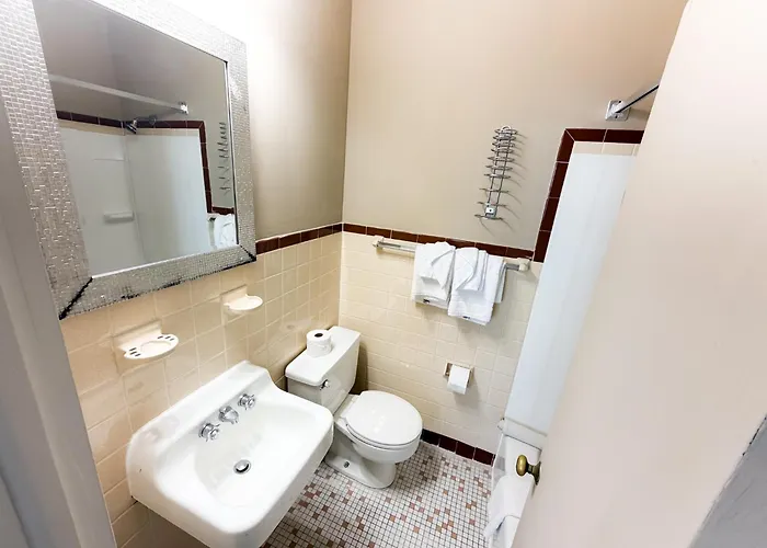 Hotel Majestic &